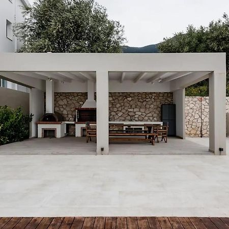 Etherealvilla-Family Villa With Pool ลูร์ดฮาตา ภายนอก รูปภาพ