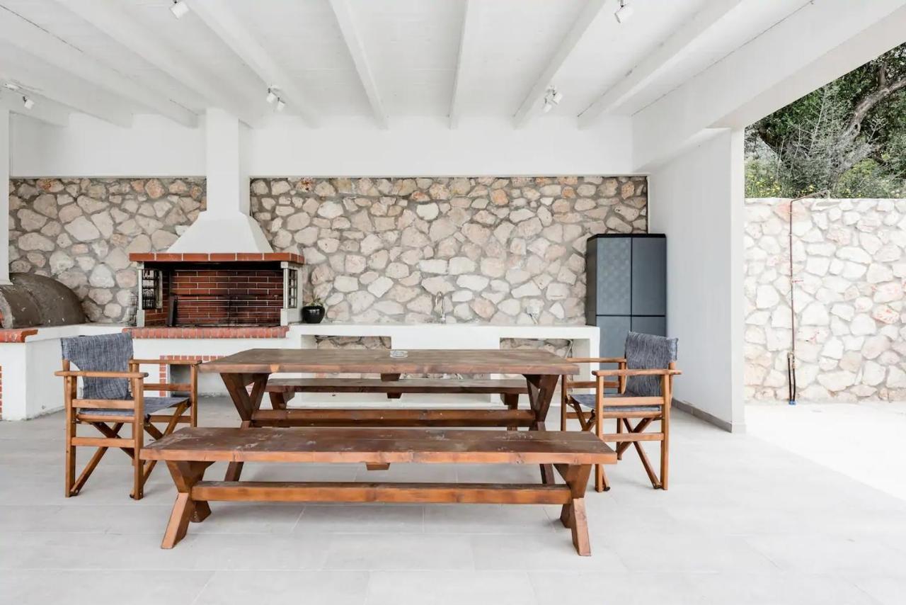 Etherealvilla-Family Villa With Pool ลูร์ดฮาตา ภายนอก รูปภาพ